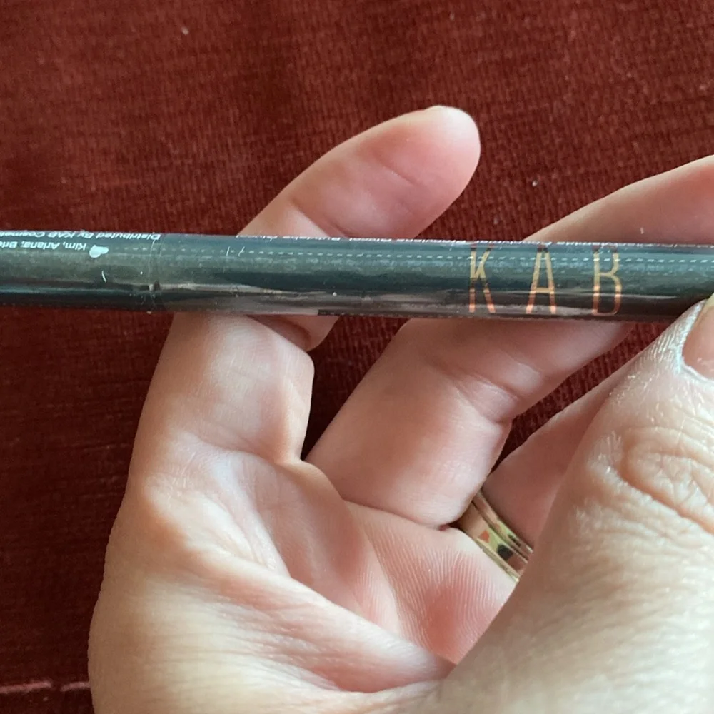 🆕KAB COSMETICS: Felt Tip Eye Liner- Matte Black FULL SIZE
